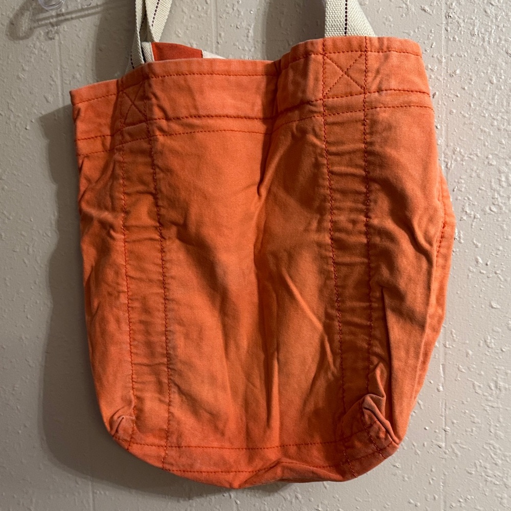 Hollister Orange Tote - Picture 7 of 9